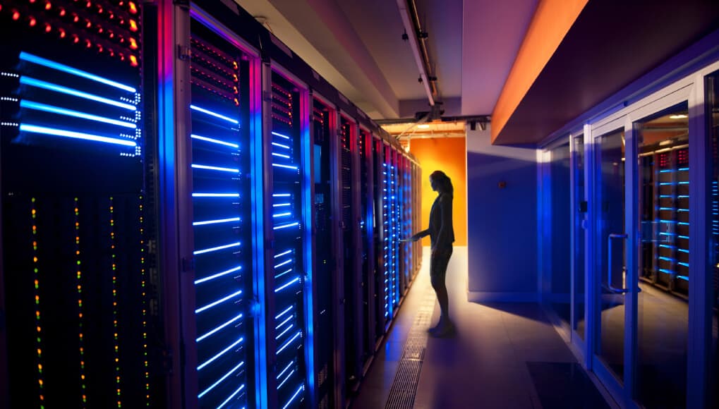 What are the new technologies that are implemented in FIFA 2022? 5 5